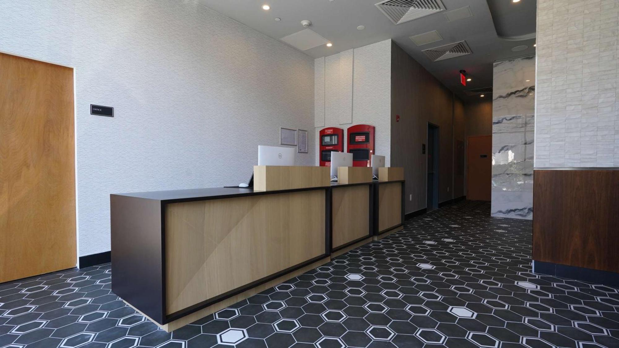 Doubletree By Hilton Long Island City, Ny ニューヨーク エクステリア 写真