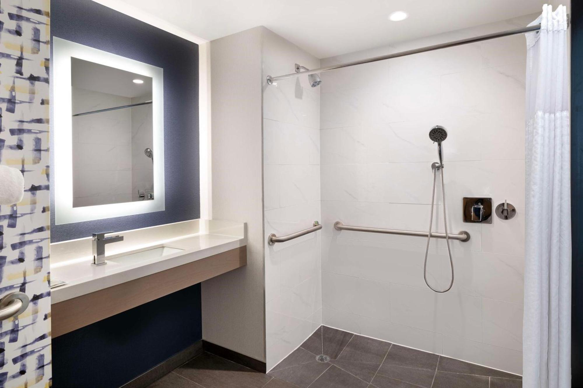 Doubletree By Hilton Long Island City, Ny ニューヨーク エクステリア 写真